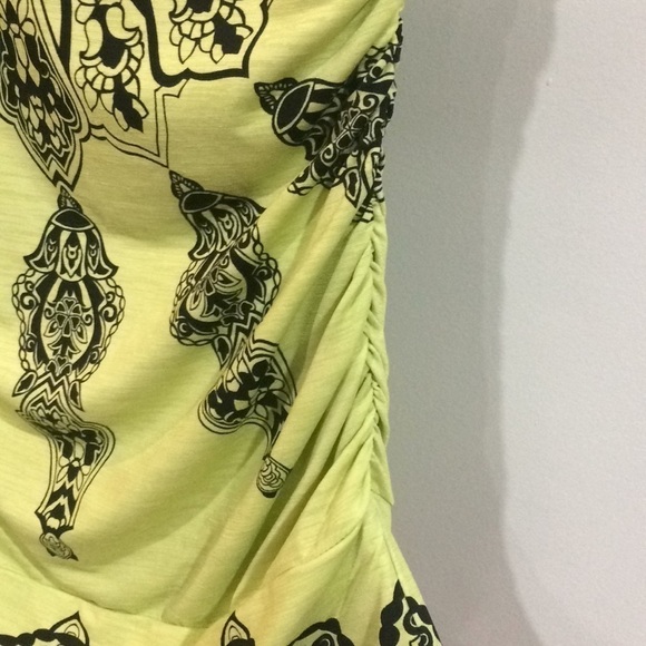 STUDIO Y Sexy One Shoulder Stretchy Ruched Top Chartreuse & Black S EUC - Picture 4 of 9